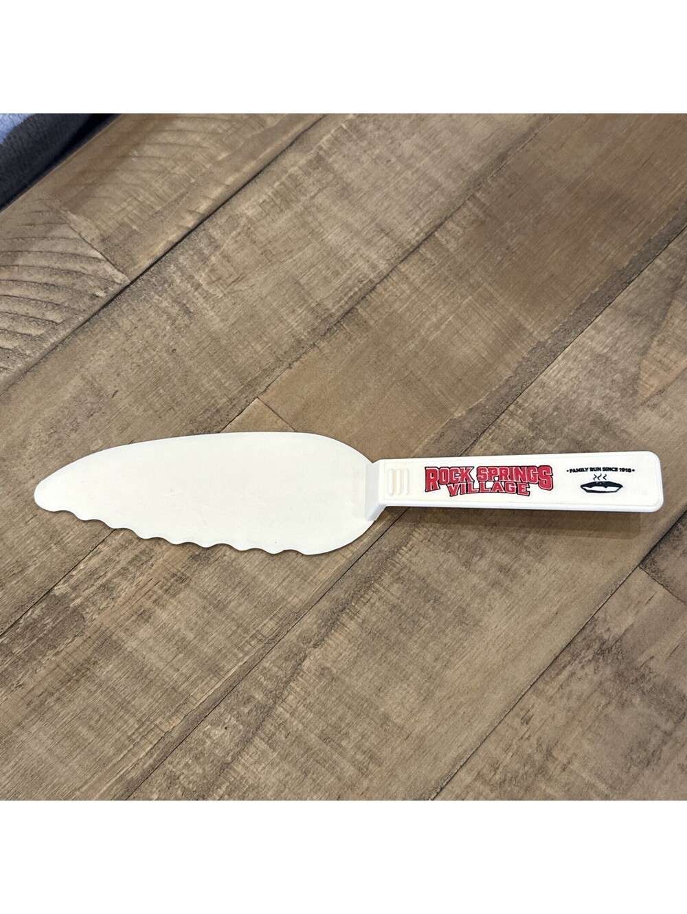 Rare Rock Springs Cafe Pie Server Almond